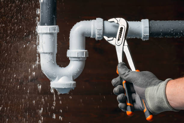 Professional Gas Line Repair technician working in West Sayville, NY